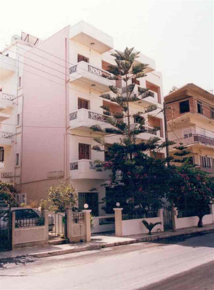 Elena Apartments 'The Family' La Canea Esterno foto
